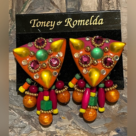 TONEY & ROMELDA TROPICAL CLIP ON EARRINGS.